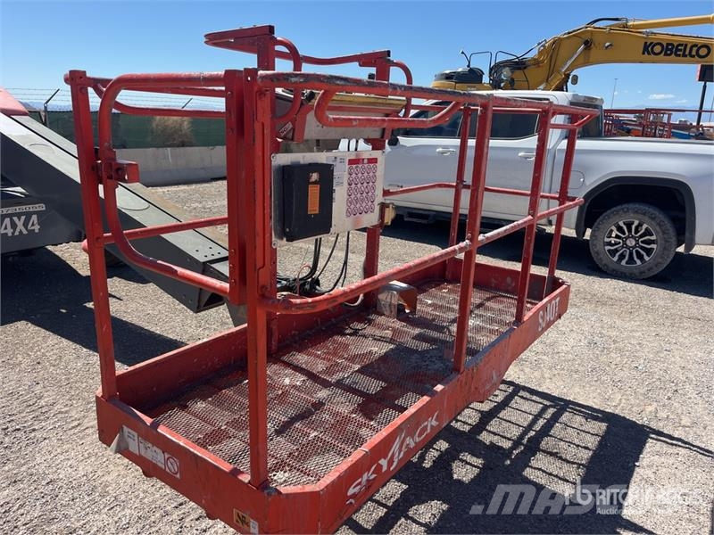 SkyJack SJ40T 4WD Diesel Telescopic Boom Lift Teleskoop poomtõstukid
