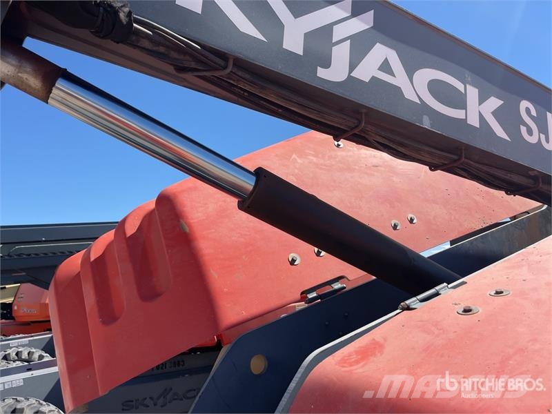 SkyJack SJ40T 4WD Diesel Telescopic Boom Lift Teleskoop poomtõstukid