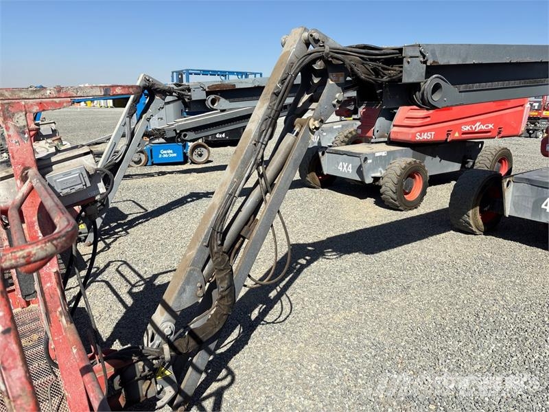 SkyJack SJ45T 4WD Diesel Telescopic Boom Lift Телескопические подъемники