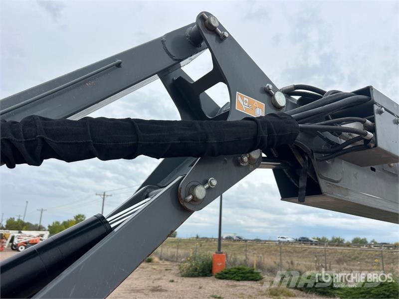 SkyJack SJ45T 4WD Diesel Telescopic Boom Lift Nacelles télescopiques