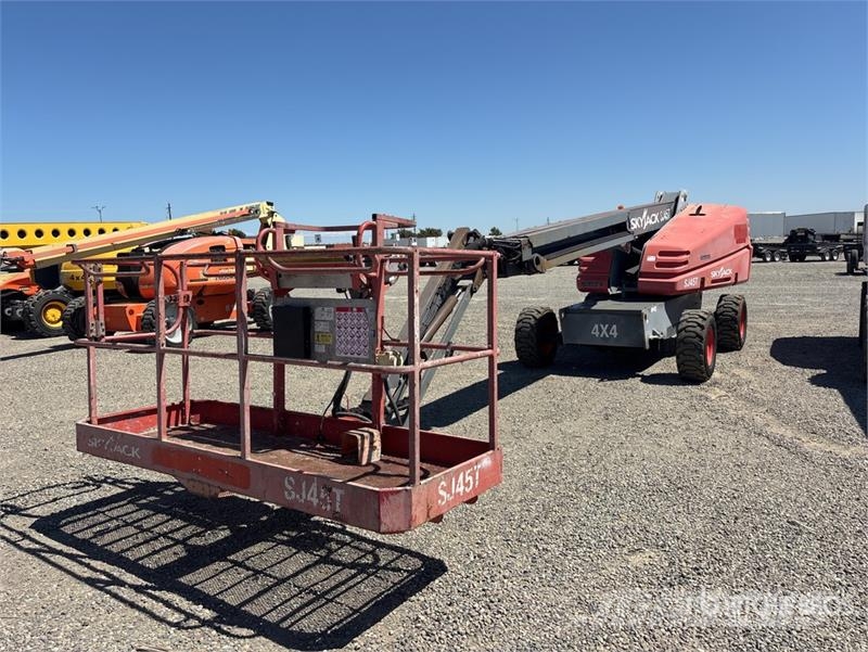 SkyJack SJ45T 4WD Diesel Telescopic Boom Lift Telescoophoogwerkers