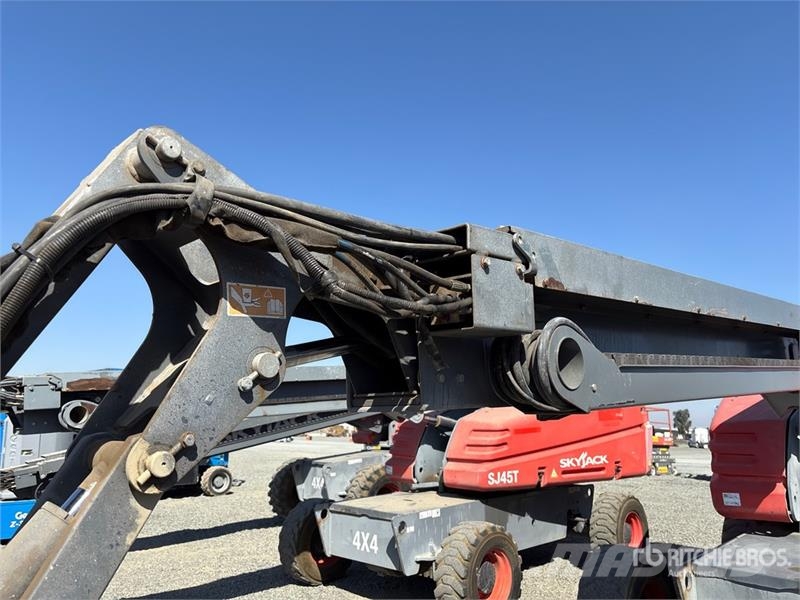 SkyJack SJ45T 4WD Diesel Telescopic Boom Lift Телескопические подъемники