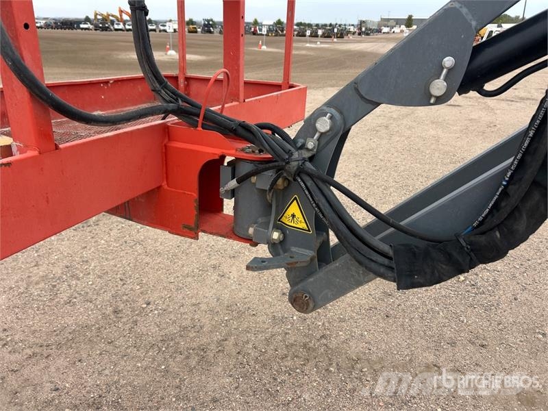 SkyJack SJ45T 4WD Diesel Telescopic Boom Lift Nacelles télescopiques