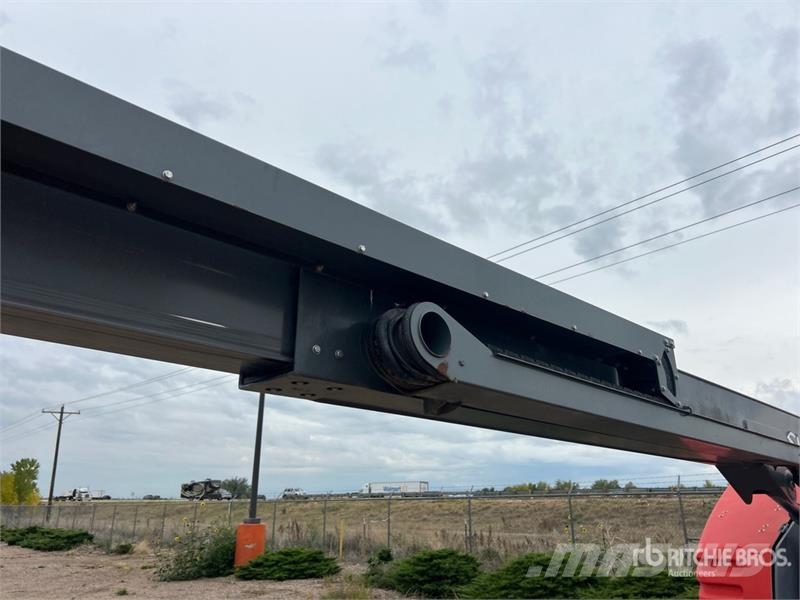 SkyJack SJ45T 4WD Diesel Telescopic Boom Lift Nacelles télescopiques