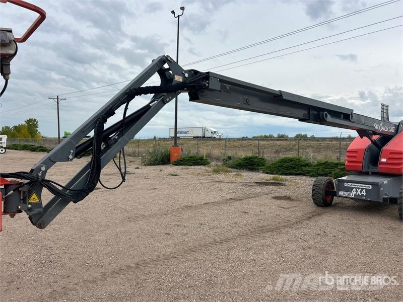 SkyJack SJ45T 4WD Diesel Telescopic Boom Lift Nacelles télescopiques