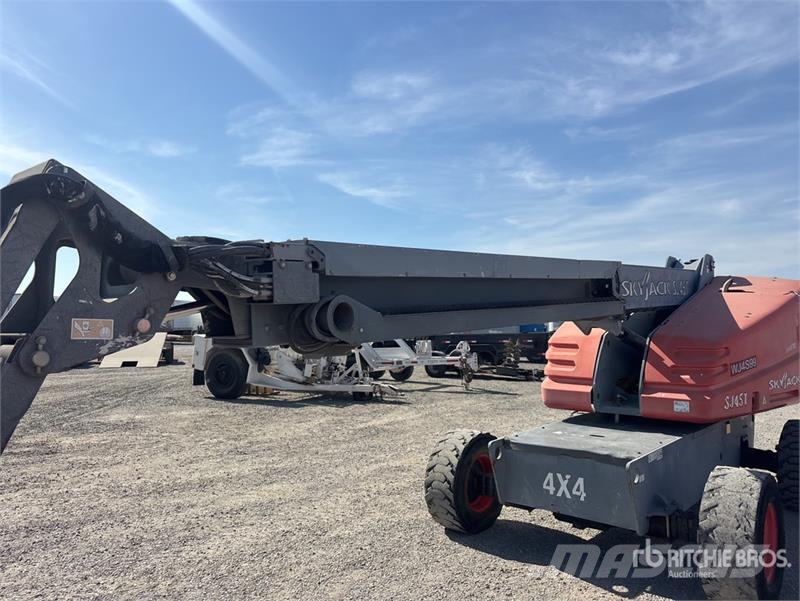 SkyJack SJ45T 4WD Diesel Telescopic Boom Lift Nacele cu brat telescopic