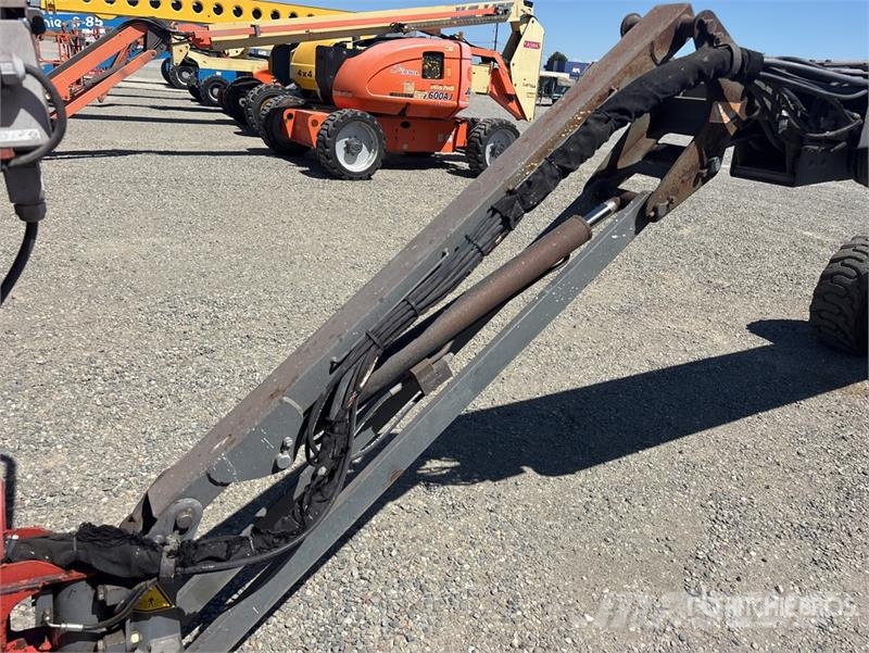 SkyJack SJ45T 4WD Diesel Telescopic Boom Lift Telescoophoogwerkers
