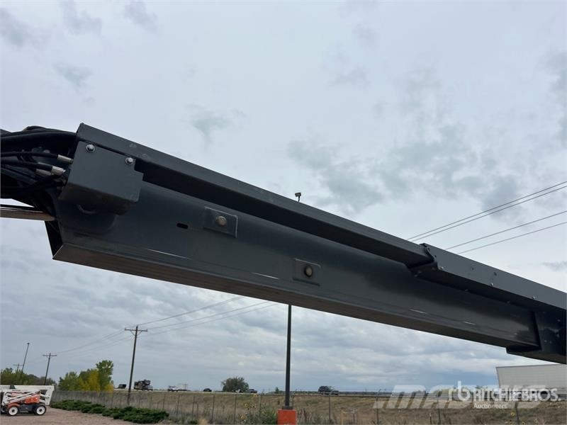 SkyJack SJ45T 4WD Diesel Telescopic Boom Lift Nacelles télescopiques
