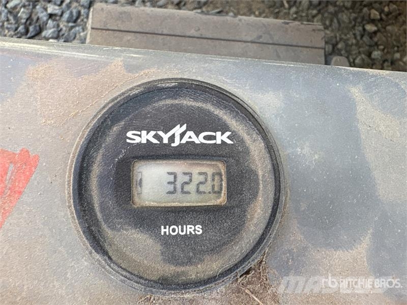 SkyJack SJ4626 Electric Scissor Lift رافعات مقصية الشكل