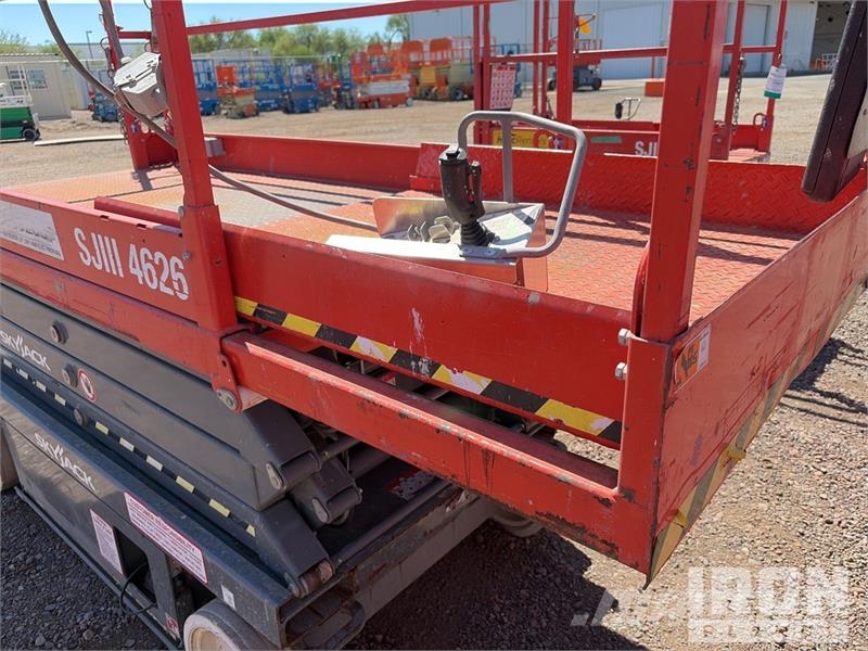 SkyJack SJ4626 Electric Scissor Lift Škarjaste dvižne ploščadi
