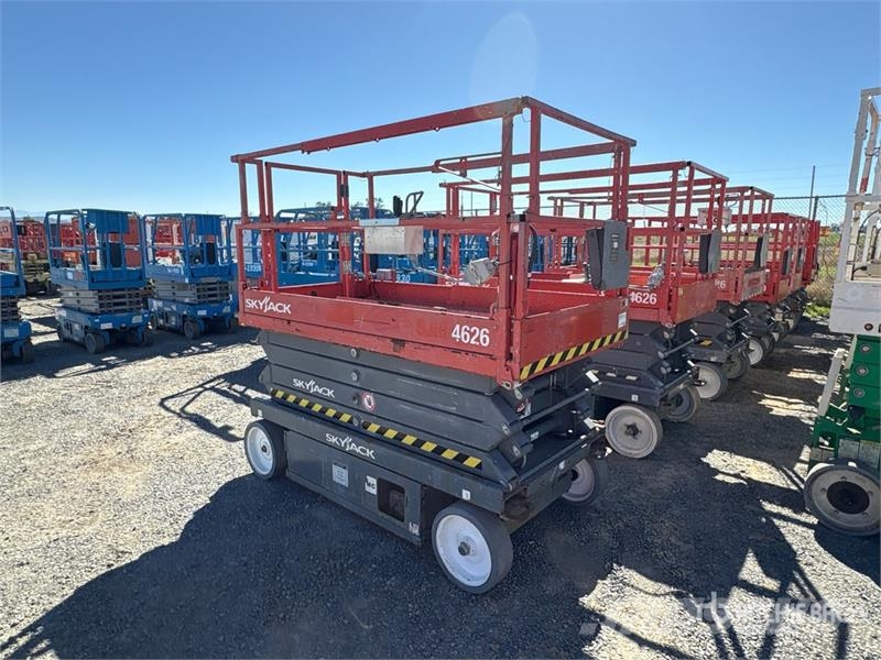 SkyJack SJ4626 Electric Scissor Lift رافعات مقصية الشكل