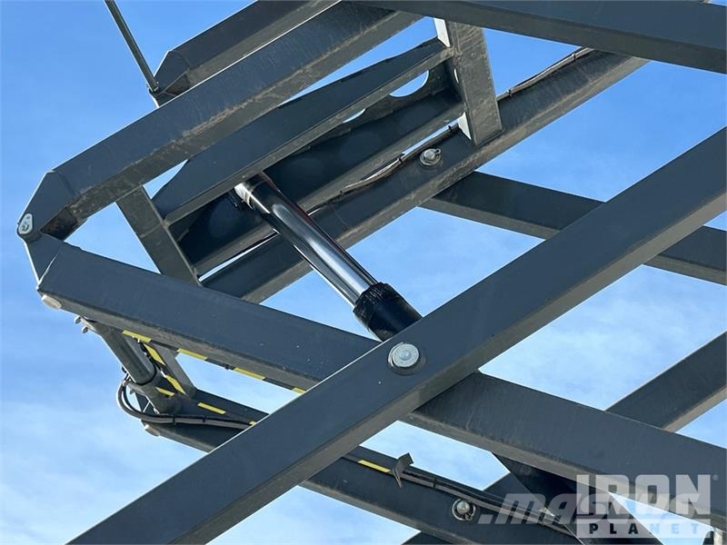 SkyJack SJ4632 Electric Scissor Lift シザースリフト