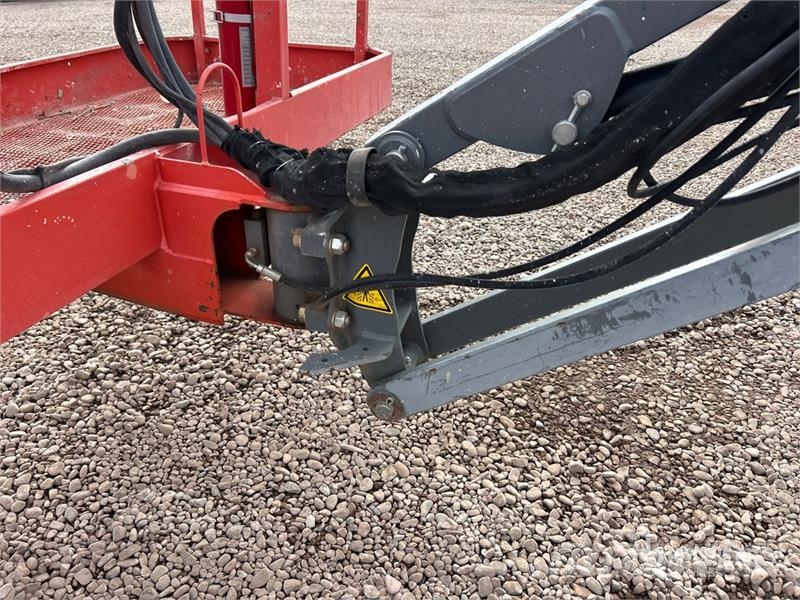 SkyJack SJ66T Teleskoop poomtõstukid