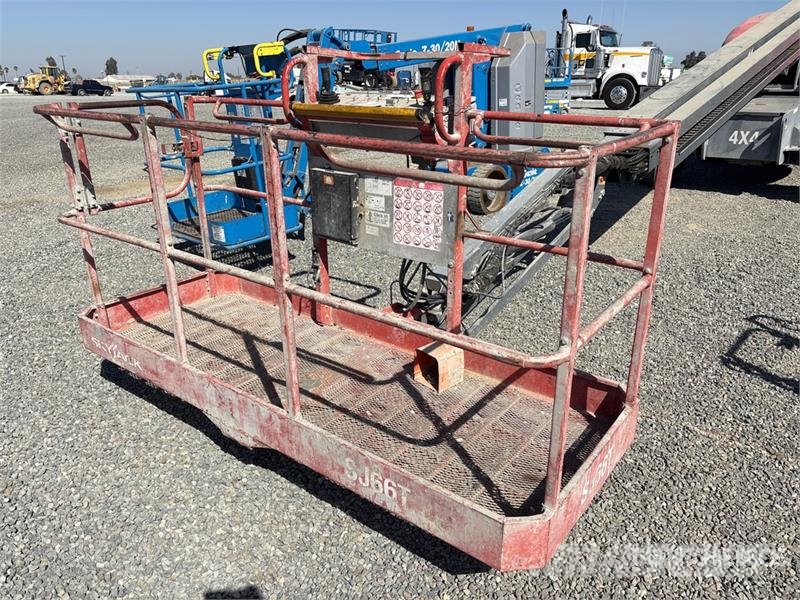 SkyJack SJ66T 4WD Diesel Telescopic Boom Lift Teleskopbühnen