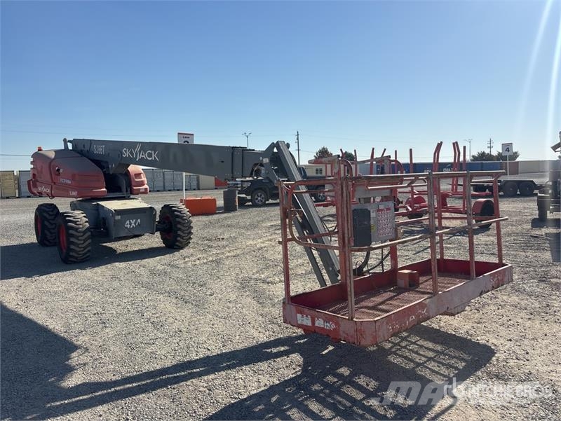 SkyJack SJ66T 4WD Diesel Telescopic Boom Lift Telescopic boom lifts