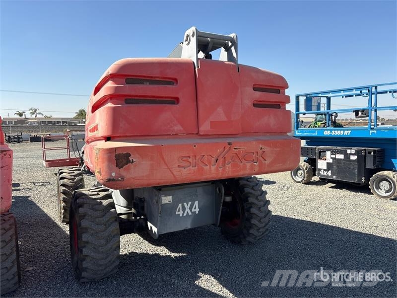 SkyJack SJ66T 4WD Diesel Telescopic Boom Lift Teleskopbühnen