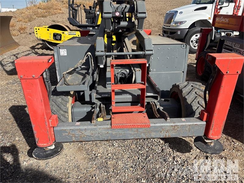 SkyJack SJ6826 RT Scissor lifts