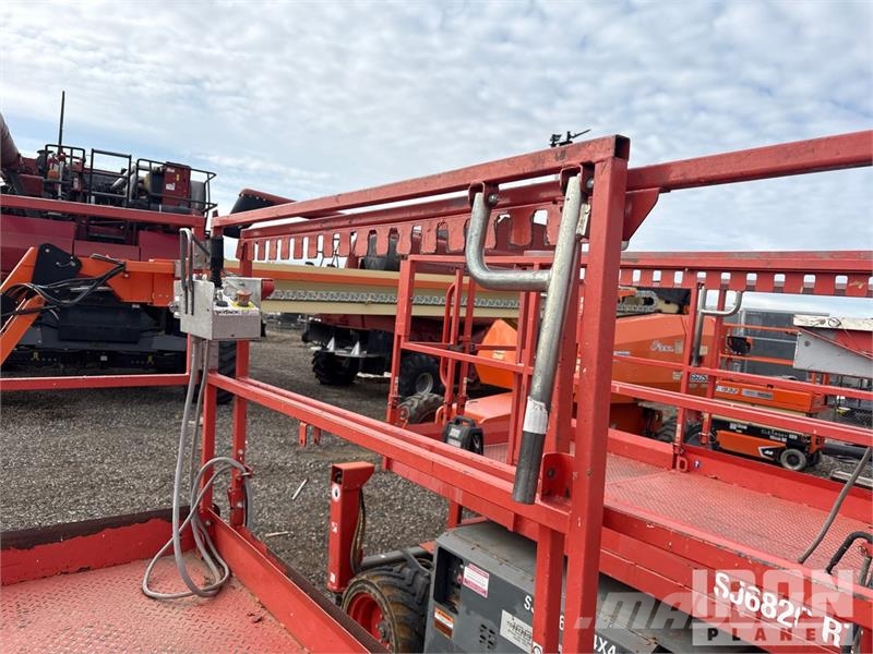 SkyJack SJ6826 RT Scissor lifts