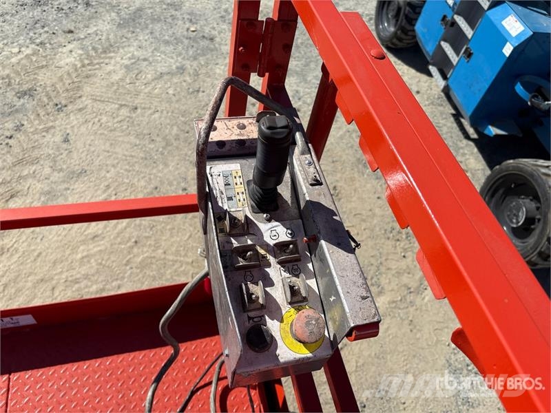 SkyJack SJ6826 RT Elevadores de tesoura