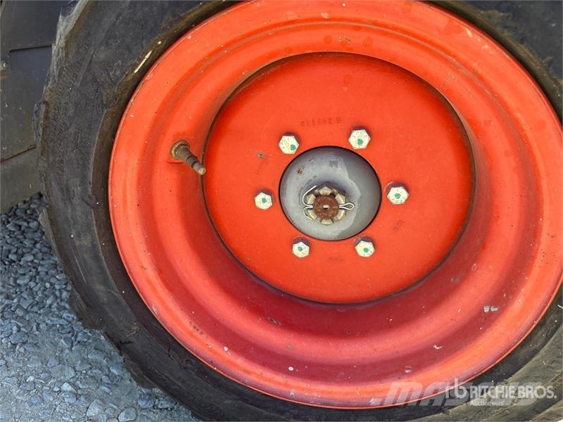 SkyJack SJ6826 RT Käärtõstukid