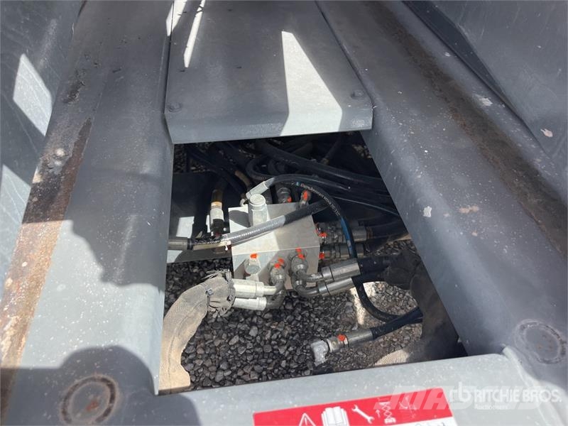 SkyJack SJ6826 RT Škarjaste dvižne ploščadi