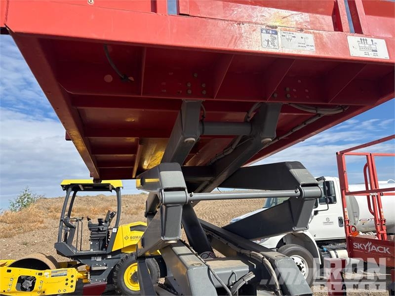 SkyJack SJ6826 RT Scissor lifts