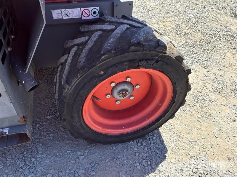 SkyJack SJ6826 RT Käärtõstukid