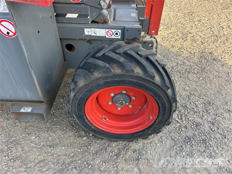 SkyJack SJ6826 RT Plataformas tijera