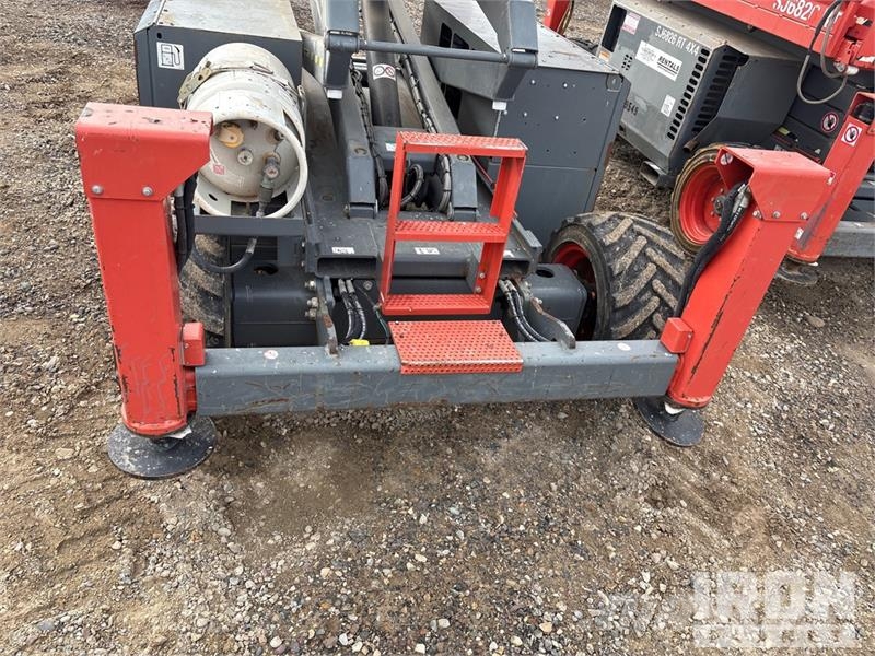 SkyJack SJ6826 RT Scissor lifts