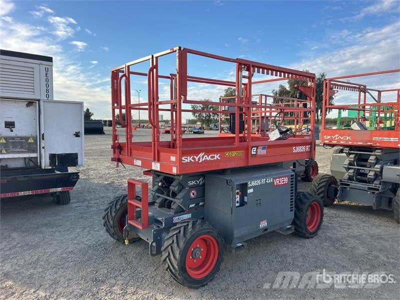 SkyJack SJ6826 RT Plataformas tijera