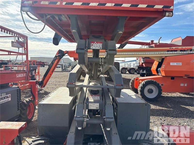 SkyJack SJ6826 RT Scissor lifts