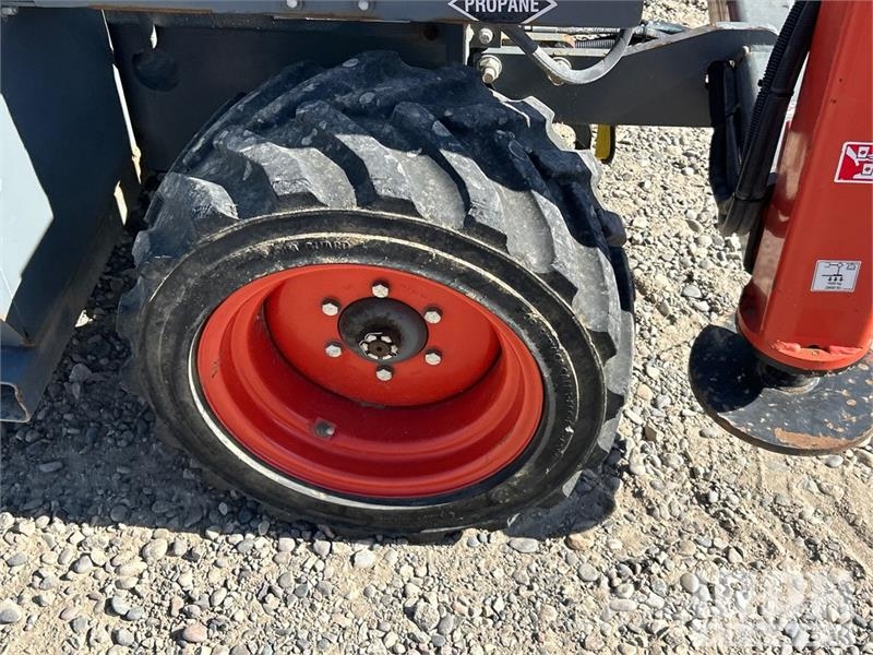 SkyJack SJ6826 RT Škaraste platforme