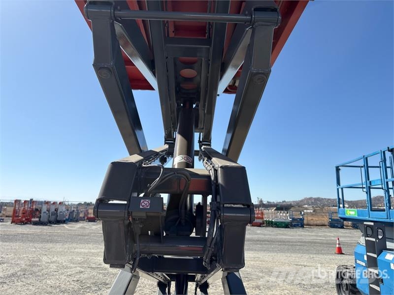 SkyJack SJ6826 RT Elevadores de tesoura