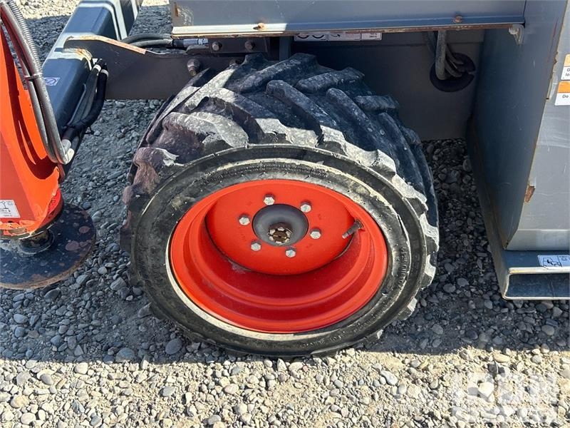 SkyJack SJ6826 RT Škaraste platforme