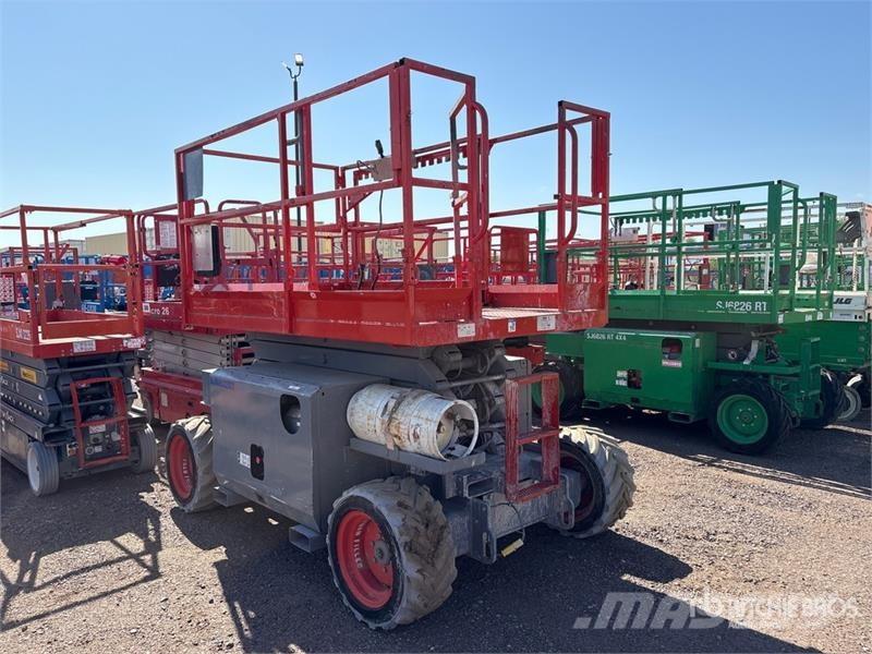SkyJack SJ6832 RT Scissor lifts