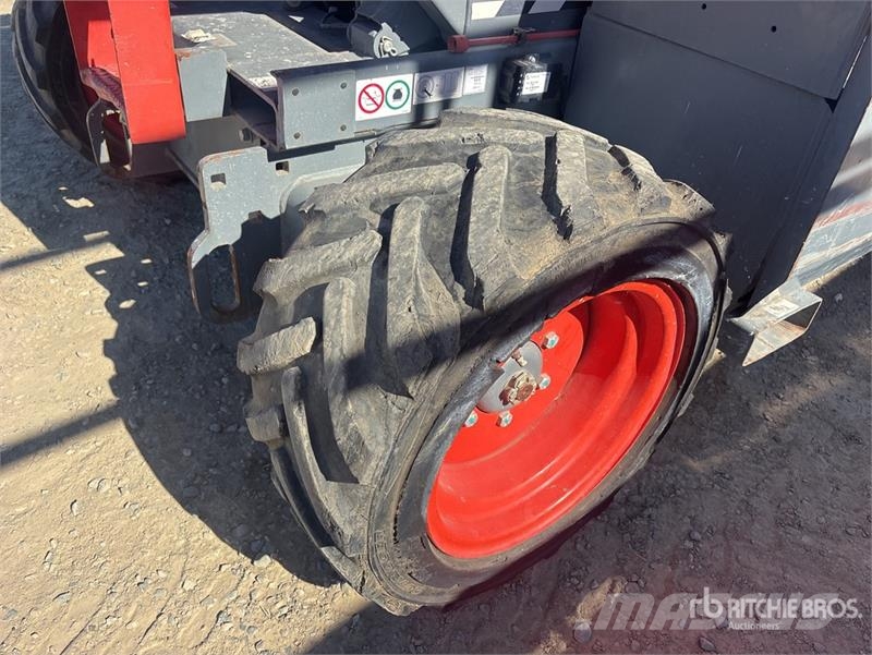 SkyJack SJ6832 RT Škaraste platforme