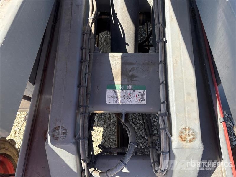 SkyJack SJ6832 RT Škarjaste dvižne ploščadi