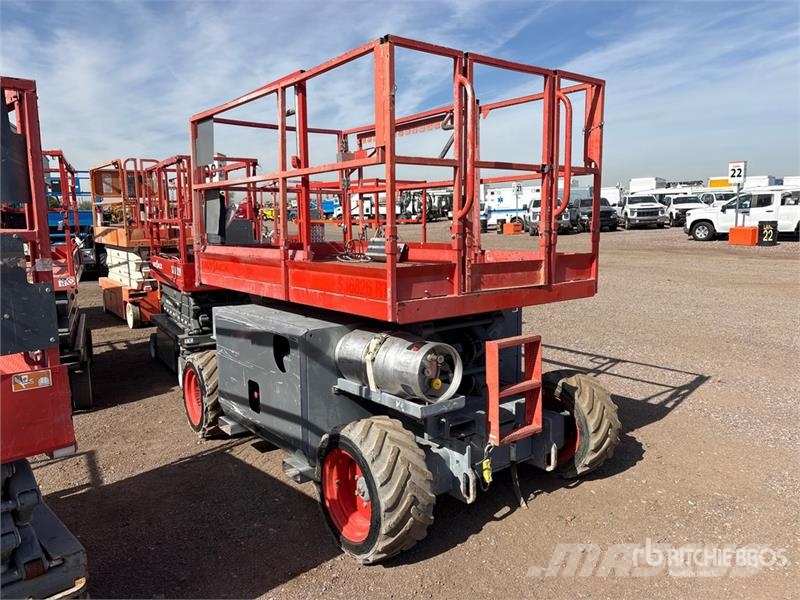 SkyJack SJ6832 RT Scissor lifts