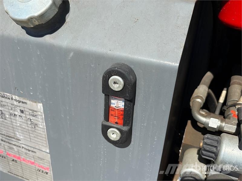 SkyJack SJ6832 RT Škarjaste dvižne ploščadi