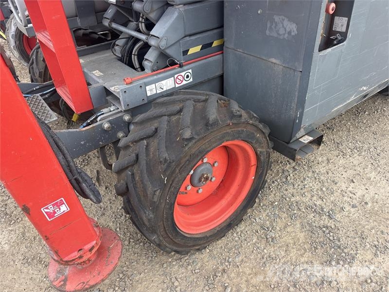 SkyJack SJ6832 RT Ανυψωτήρες ψαλιδωτής άρθρωσης