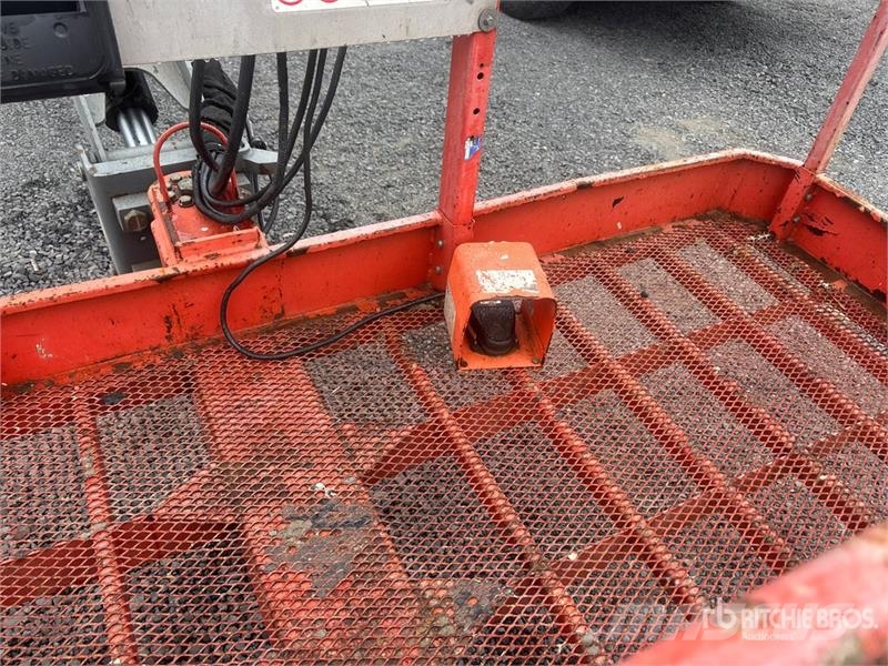 SkyJack SJ82T 4WD Diesel Telescopic Boom Lift Nacelles télescopiques