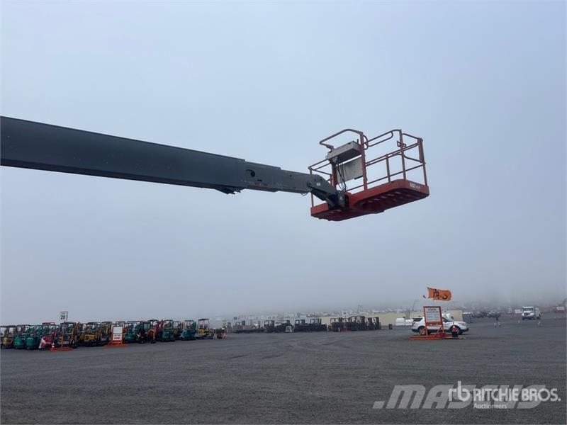 SkyJack SJ82T 4WD Diesel Telescopic Boom Lift Nacelles télescopiques