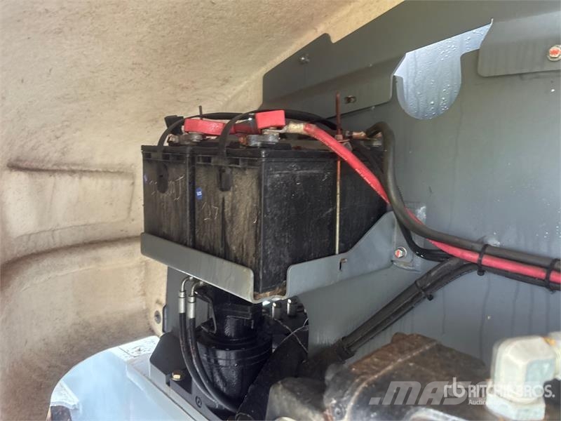 SkyJack SJ82T 4WD Diesel Telescopic Boom Lift Nacelles télescopiques
