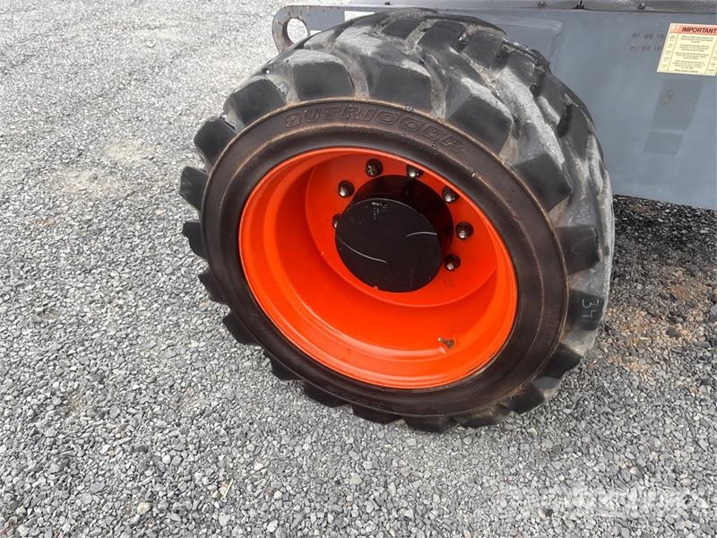 SkyJack SJ82T 4WD Diesel Telescopic Boom Lift Nacelles télescopiques