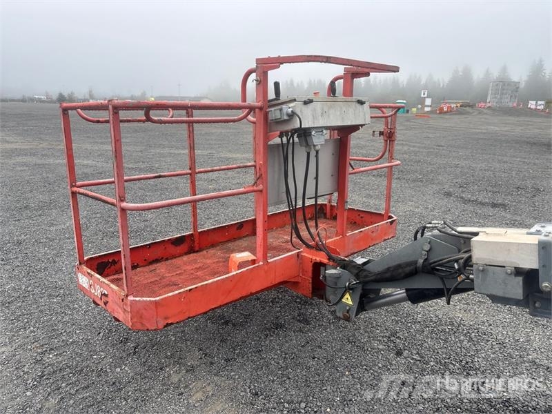 SkyJack SJ82T 4WD Diesel Telescopic Boom Lift Nacelles télescopiques