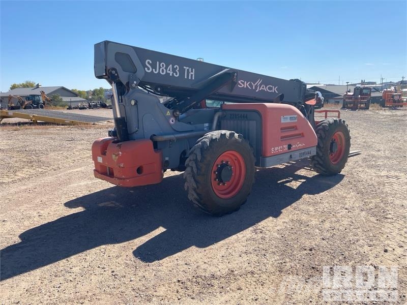 SkyJack SJ843TH Telehandler مناولات متداخلة