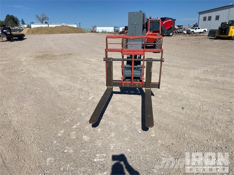 SkyJack SJ843TH Telehandler مناولات متداخلة