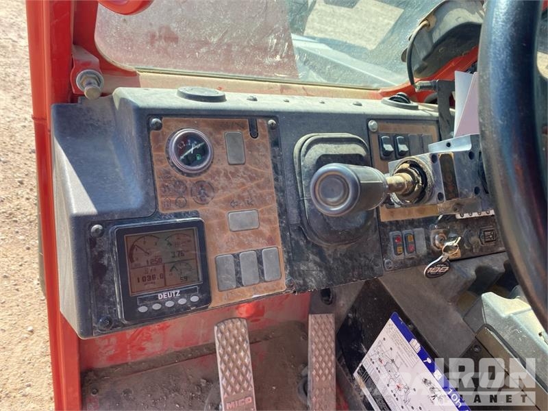 SkyJack SJ843TH Telehandler مناولات متداخلة