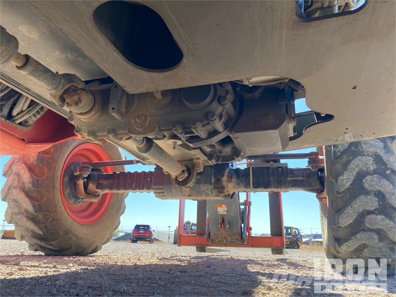 SkyJack SJ843TH Telehandler مناولات متداخلة