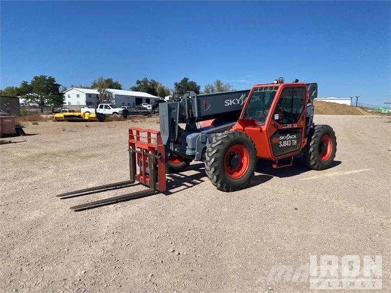 SkyJack SJ843TH Telehandler مناولات متداخلة
